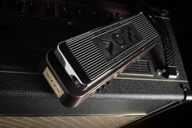 Alt view image 5 of 6 - Vox Custom Auto Wah Pedal