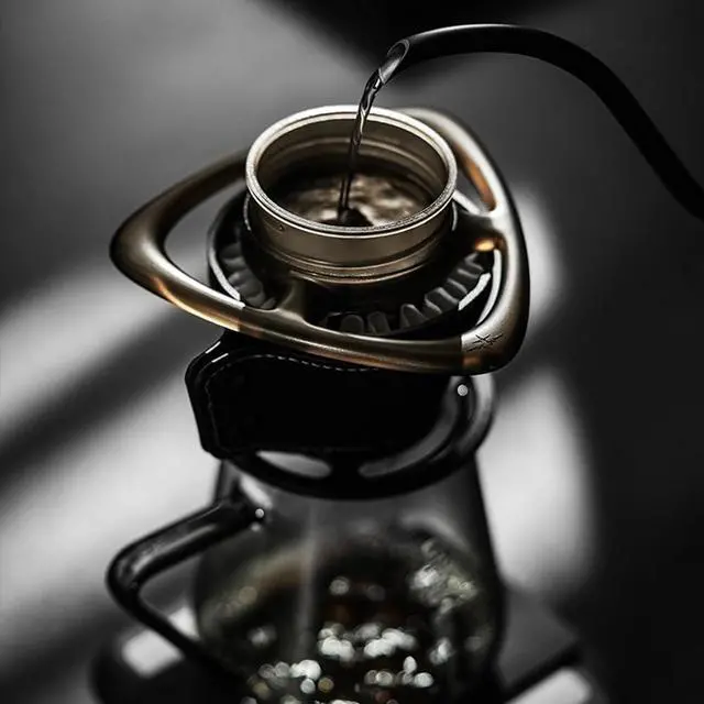 Alt view image 4 of 7 - Splitter 31 Holes Coffee Separator Two Cup Drip Squeezer Hand-Poured Direct Pour Rain Pour-Over Precise