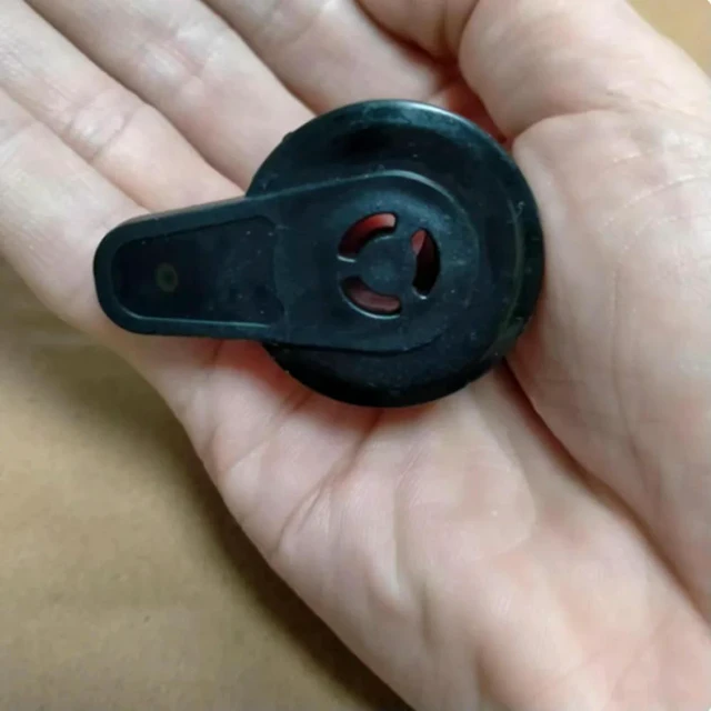 Main image of 1pc Black Electric Pressure Cooker Exhaust Valve Pressure Cooker Pressure Relief Steam Pressure Limiting Safety Valve Accessory
