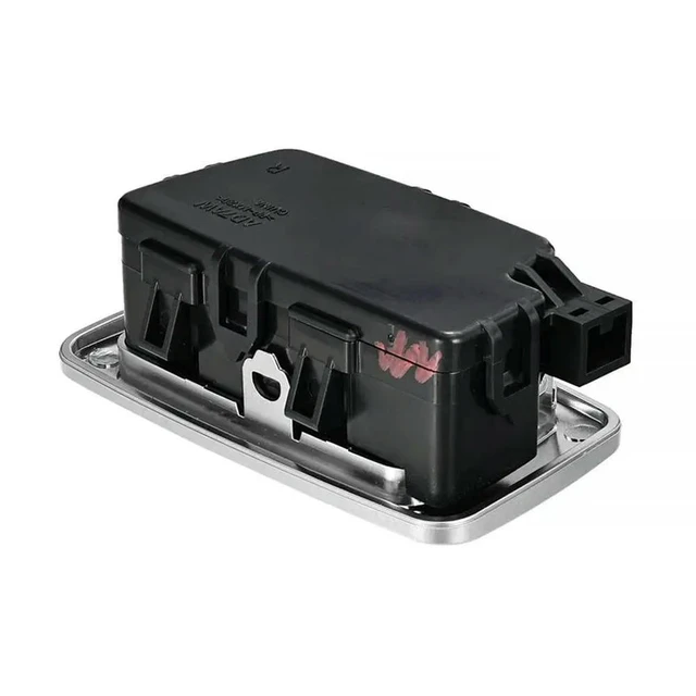 Alt view image 3 of 3 - Car Reading Lamp For Volvo XC90(16-) XC60(18-) Auto Parts- Dome Light 32289789 32289790 Left