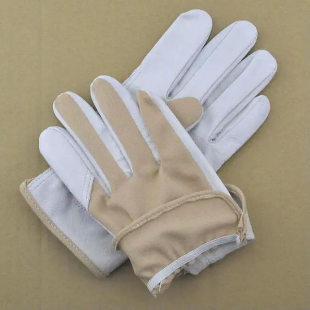 Alt view image 3 of 3 - 1Pair Anti-Static Gloves Esd Protective Gloves for Electronic Assembly Factory Maintenance Cleaning Work Wear-Resistant Chemical