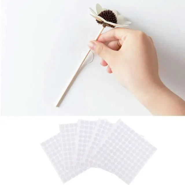 Main image of 20 Sheets Round Double-Sided Adhesive Dots Strong Viscosity No Residue Removable for DIY Craft Decoration Mounts
