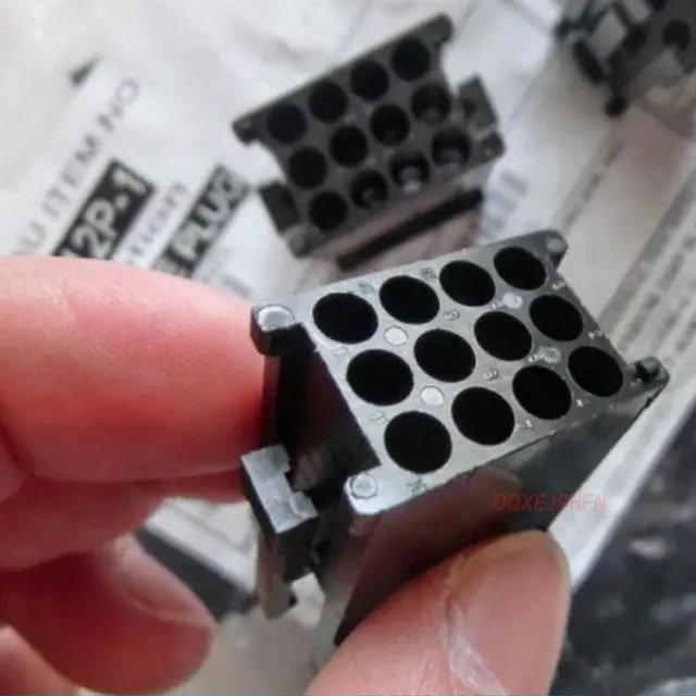 Alt view image 3 of 3 - For SOURIAU SMS12P1 connector housing cable mounting plug 12-channel TRIMTRIO SMS12P-1