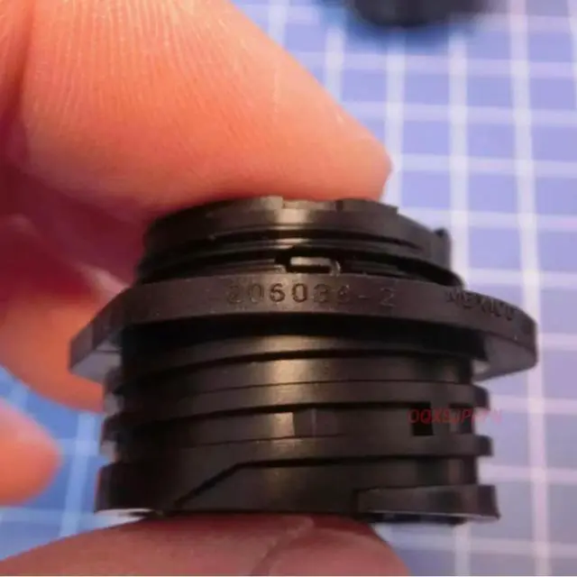 Alt view image 2 of 3 - For TE AMP 20680-2 Circular casing CPC2 Series socket 28-core female 17-28