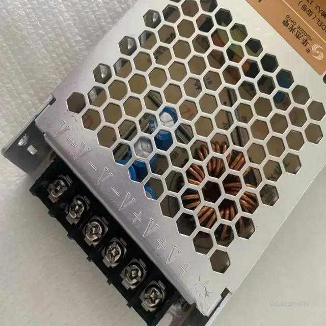 Alt view image 3 of 3 - Almost Unused Power Supply For HOOZOE 5V40A 200W HJ200W-5V