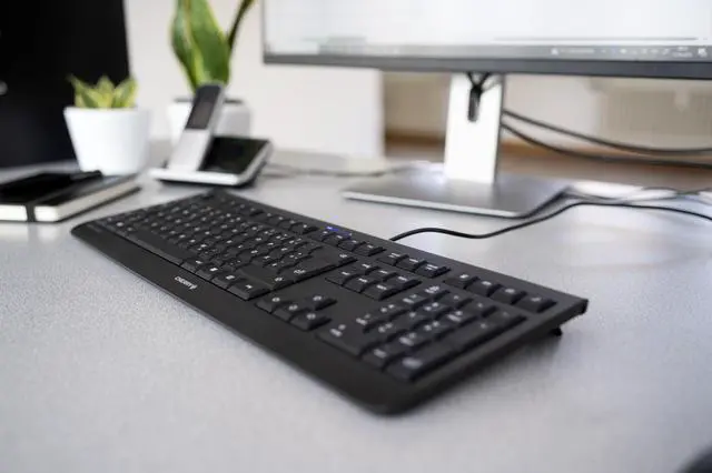 Alt view image 2 of 6 - WhisperKey Economy Keyboard, Black - 104 Keys - JK-0800EU-2