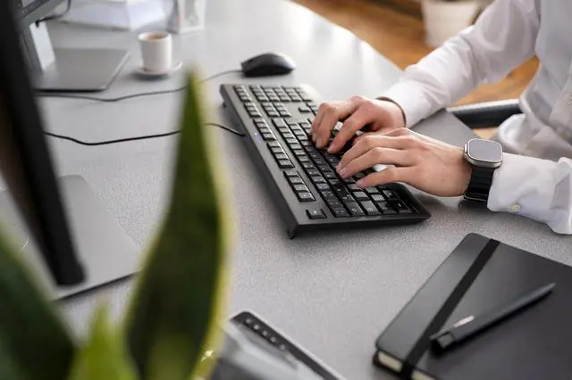 Alt view image 3 of 6 - WhisperKey Economy Keyboard, Black - 104 Keys - JK-0800EU-2