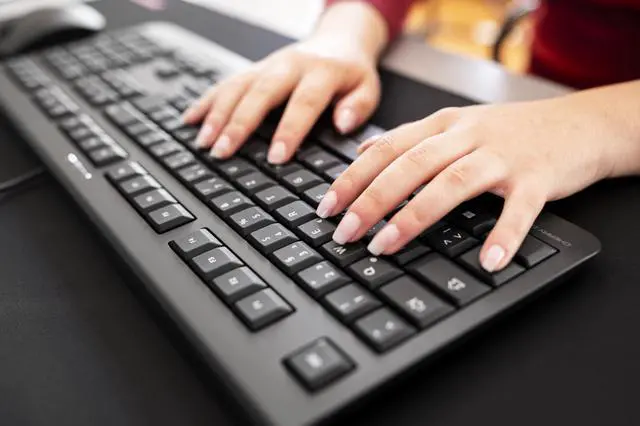 Alt view image 5 of 6 - WhisperKey Economy Keyboard, Black - 104 Keys - JK-0800EU-2