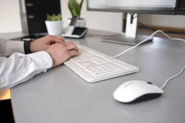 Alt view image 6 of 7 - Electronics JK-0800EU-0 KC 1000 Economical Corded Keyboard, Pale Gray