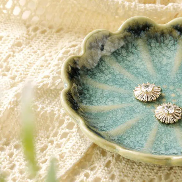 Alt view image 2 of 6 - Lotus Ring Holder Dish Small Indoor Ash Tray, Ceramic Dessert Plate Trinket Jewelry Holder Organizing Necklace Earrings for Parents Friends Sister, Deep Green. All Jewelries Are NOT Included.
