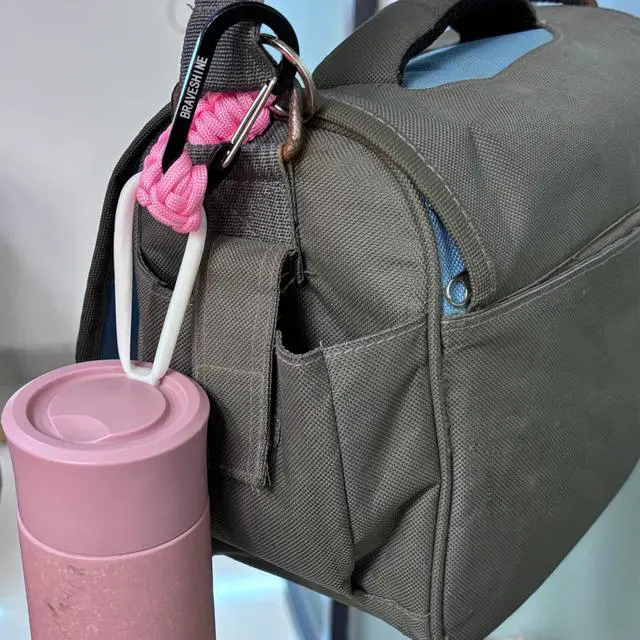 Alt view image 6 of 7 - Keychain Hook with Paracord Strap 1 Black 1 Pink Metal Key Ring Carabiner Hanger para Cord D Locking Keyring Clip for Keys, Backpacks, Boys, Girls, Men, Women, Camping, Hiking, Travailing
