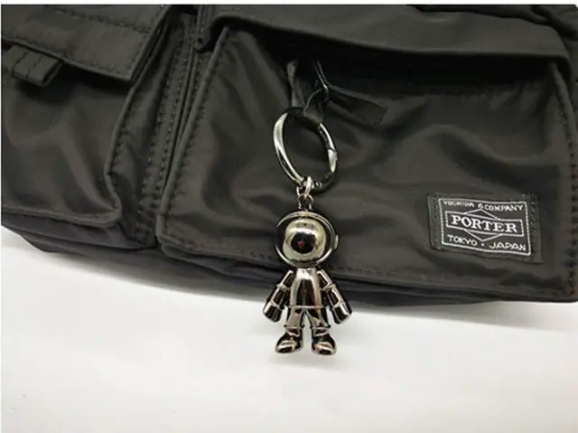 Alt view image 5 of 7 - Black Spacemen Keychains for Men Creative Astronaut Car Key Chain Pendant Backpack Purse Charm Lucky Astronaut Keyrings