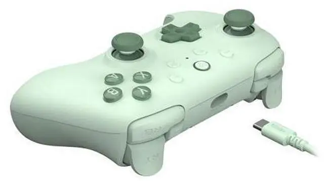 Alt view image 2 of 5 - Ultimate 2C Wired Controller Green