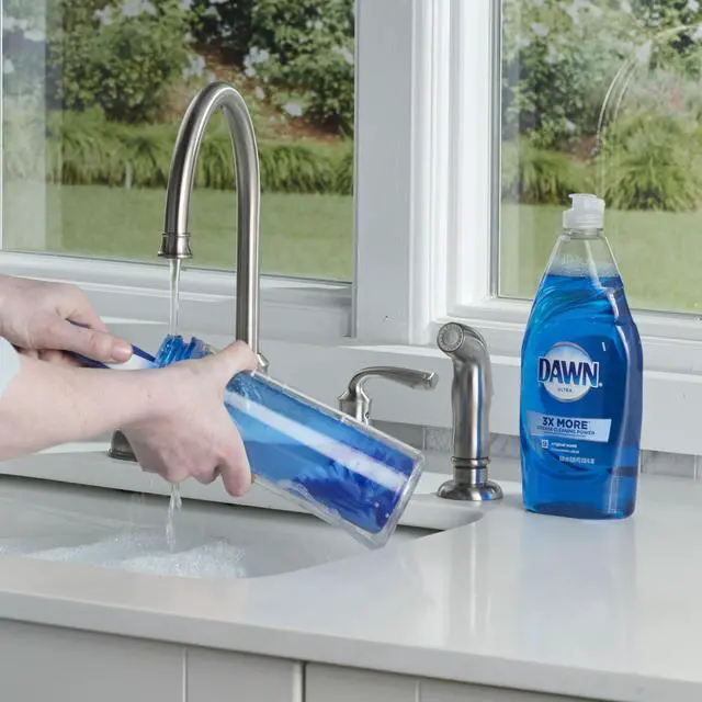 Alt view image 2 of 2 - Ultra Multipurpose 13.5" Twister Bottle Cleaning Brush, White/Blue