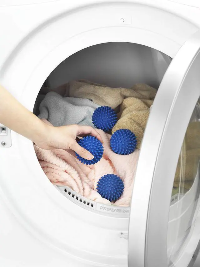 Alt view image 2 of 6 - Dryer Balls - Eco Friendly Fabric Softener Alternative (Set of 4),Blue