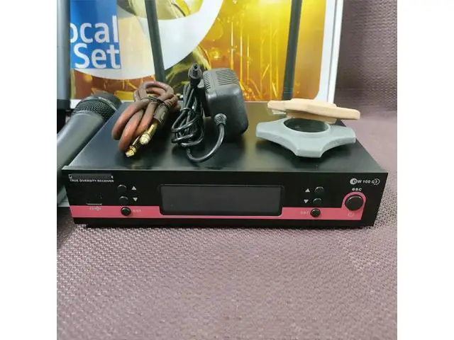 Alt view image 2 of 4 - EW100 G3 Wireless Microphone - One for Two Use - Stage Performance - Singing - Wedding - Professional - E835 Microphone European plug American plug
