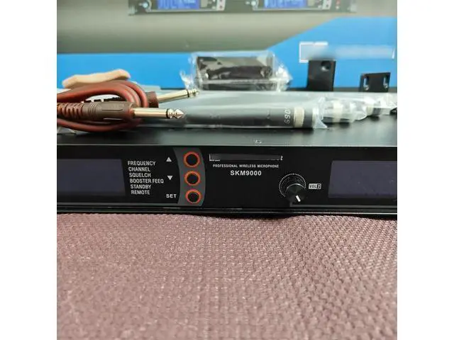 Alt view image 2 of 5 - SMK9000 wireless microphone, 75YEARS stage performance singing, one microphone for two speakers Champagne color British standard plug black American plug