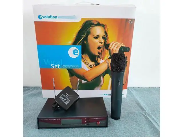 Alt view image 5 of 5 - EW100 G2 Wireless Microphone - One-to-One Stage Performance Singing Wedding Professional Handheld Microphone European plug British standard plug