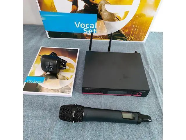 Alt view image 2 of 4 - Wireless microphone EW100 G3-835 - One-to-one true diversity stage performance singing microphone European plug American standard plug