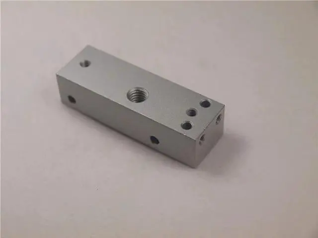 Alt view image 5 of 5 - funssorReplicator 2 3D printer MK8 single extruder Bar Mount hotend bar aluminum alloy Metal Bar Mount heater block