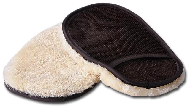 Main image of Car-specific wash woolen gloves - single-sided thickened - imported for car washing - foam scrubber - bear paw cleaning cloth tool