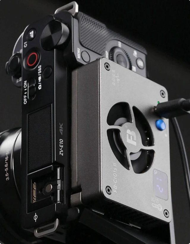 Alt view image 4 of 4 - Camera radiator is suitable for Sony A7M4, ZVE10 live streaming cooling fan, A7C2, FX30, Canon R5.