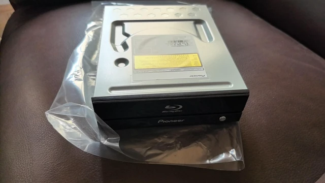 Alt view image 2 of 6 - Internal Blu Ray Drive Player Desktop PC SATA BD Combo 12X Reader DVD CD Burner