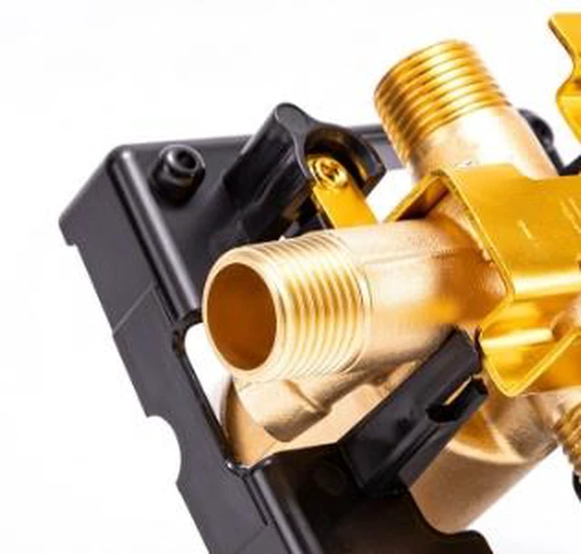 Alt view image 2 of 4 - Yahuo Brass Valve Body Splitter Cross-Over External Thread Four-way Valve Body Splitter