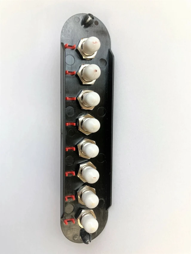 Alt view image 4 of 4 - Corning CCH-CP08-19T Panel ST Singlemode/SM, Simplex, 8 Fiber OS2, UPC