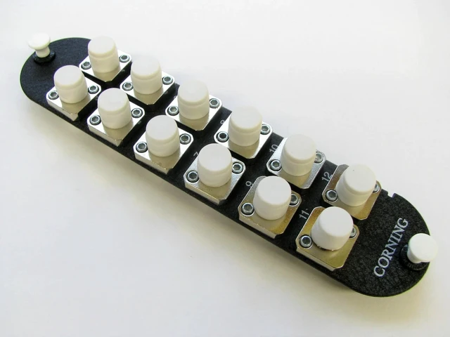 Alt view image 4 of 5 - Corning CCH-CP12-21 Panel 12 FC Singlemode/SM, Simplex, 12 Fiber OS2