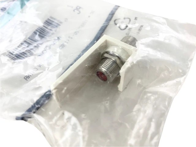 Alt view image 6 of 6 - PANDUIT CMFIW Keystone Jack,0.6875 in H,Off-White