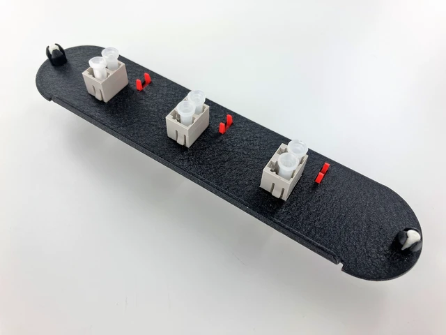 Alt view image 2 of 2 - Corning CCH-CP06-A8 CCH 6-Fiber OM1 Panel with 3 LC Duplex Adapters, Beige