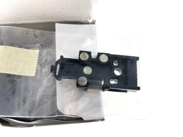 Alt view image 5 of 7 - Sumitomo Electric Lightwave Lynx2 SC/UPC Single-Mode Splice-On Fiber Optic Connectors, 250/900 µm, Box of 10