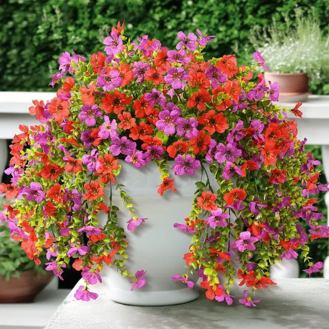 Main image of Artificial Hanging Flowers for Outdoors Spring Summer Decoration, 2PCS Silk Fake Daisy Realistic Outdoor Flowers UV Resistant Porch Patio Window Yard Decor(Purple Red)