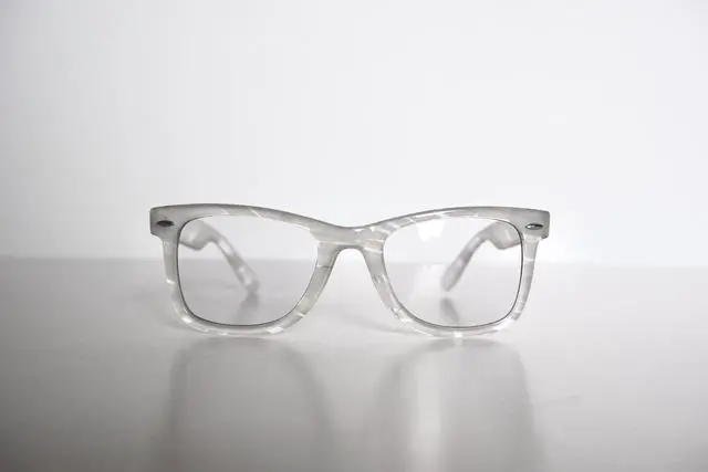 Alt view image 3 of 5 - Photochromic Sunglasses Color-Changing Transitions Lenses & Frames | UV Protection | Unisex Lightweight Style for Outdoor Sports & Travel
