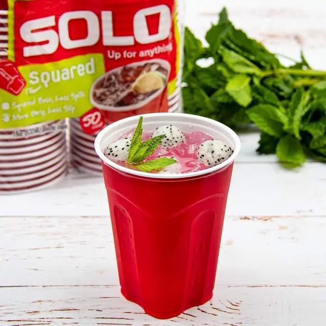 Alt view image 5 of 7 - Cup Company Red Squared Plastic Party, 18 Ounce, 200 Count, 50 Count (Pack of 4)
