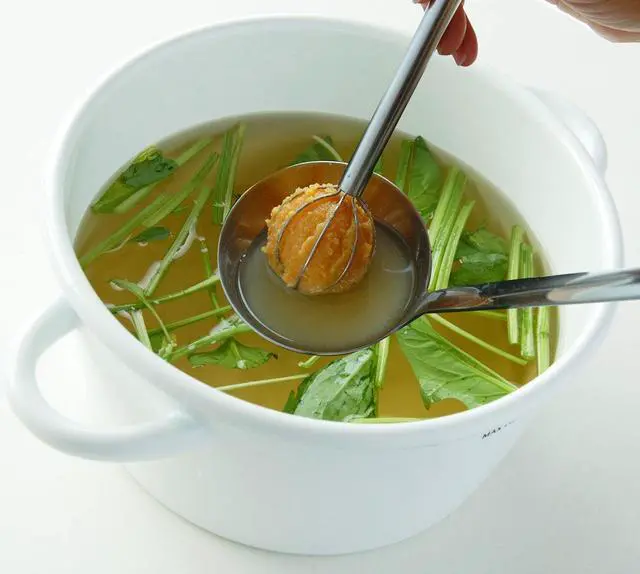 Alt view image 3 of 7 - Measuring Handy Whisk (Miso Muddler) (1)