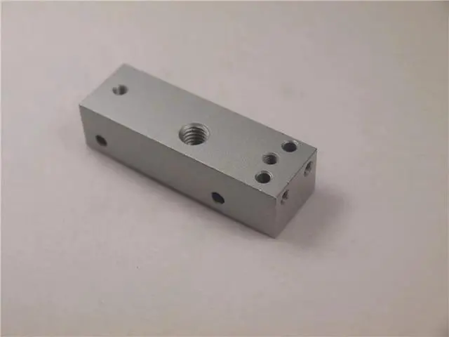 Alt view image 5 of 5 - funssorReplicator 2 3D printer MK8 single extruder Bar Mount hotend bar aluminum alloy Metal Bar Mount heater block