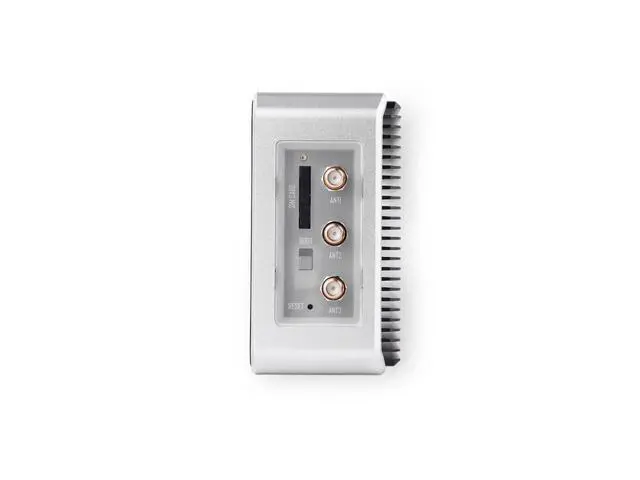 Alt view image 3 of 7 - reComputer R1225 LoRaWAN Gateway & Industrial Controller (US915-4G), CM4-Powered | 4GB RAM, 32GB eMMC