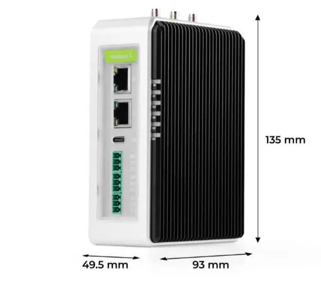 Alt view image 4 of 7 - reComputer R1225 LoRaWAN Gateway & Industrial Controller (US915-4G), CM4-Powered | 4GB RAM, 32GB eMMC