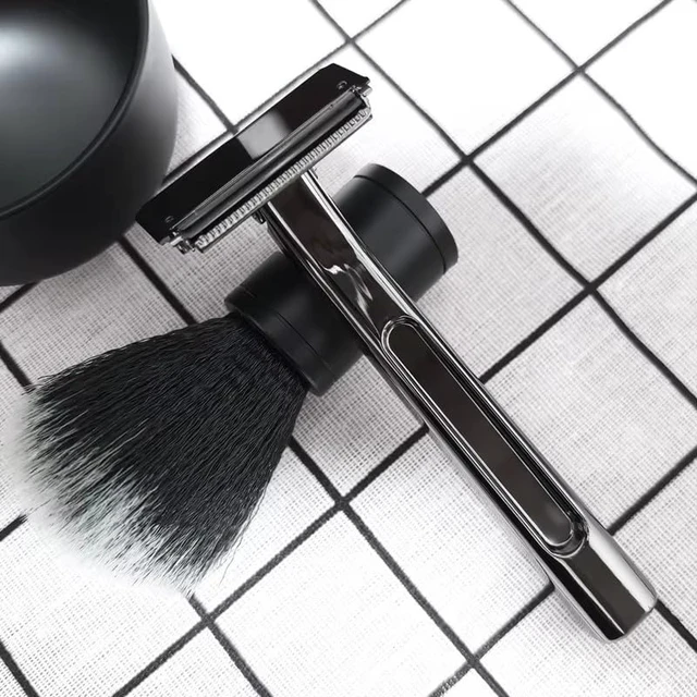Alt view image 2 of 4 - Interchangeable Blade Double Razor All-Metal Shaver For Women And Men With 10 Stainless Steel Single-Edge Blades (grey-black)