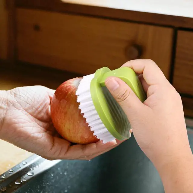 Alt view image 5 of 7 - 2pcs Vegetable Scrubber Brushes, 8x7x6.5cm/3.15x2.76x2.56in PP Material Fruit and Veggie Brush with Stiff Bristles and Handle for Potatoes Carrots & Fruits (Red & Green)