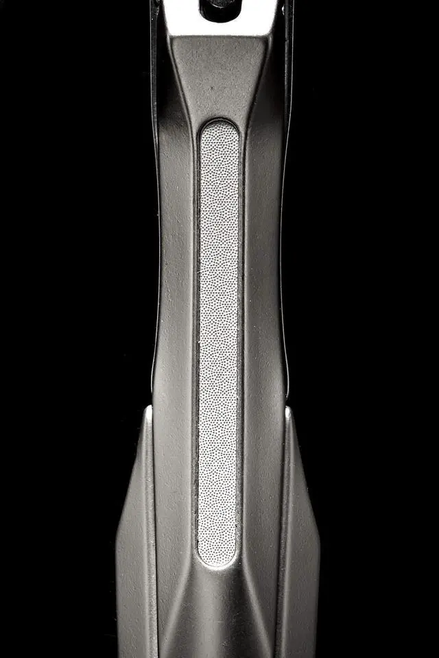 Alt view image 6 of 7 - Takumi No Waza - Stainless Steel Nail Clipper (G-1205) - Built-in Nail File - Made in Japan
