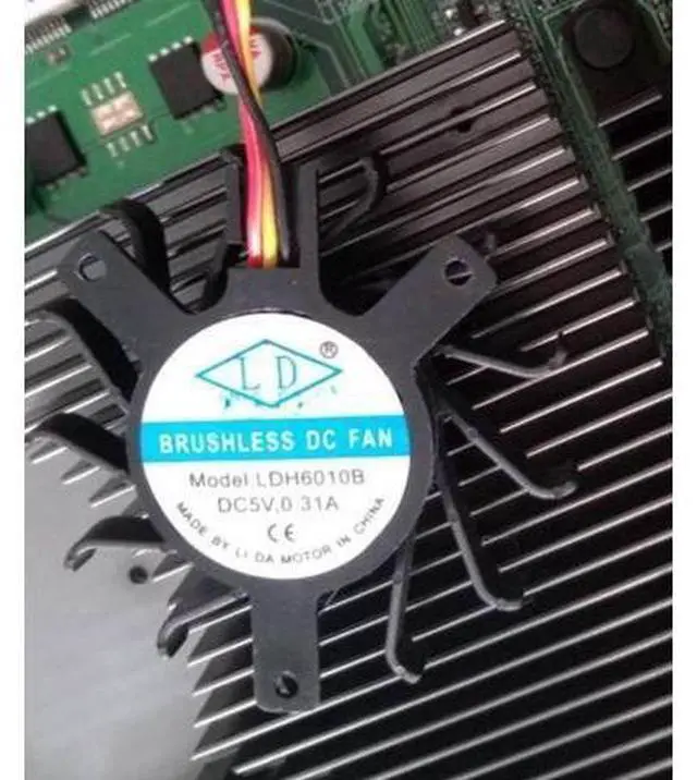 Main image of LDH6010B diameter 45MM hole distance 35MMx35MMx27MM DC5V 3-wire graphics card cooling fan