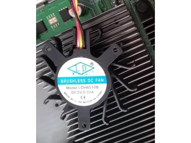 Alt view image 2 of 2 - LDH6010B diameter 45MM hole distance 35MMx35MMx27MM DC5V 3-wire graphics card cooling fan
