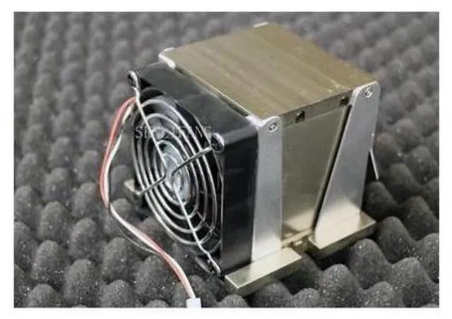 Main image of HEATSINK WITH CPU FAN 13N2951 13N2950 Heatsink & Fan Cooler xSeries 206 X206 X205 Server cooling FAN for 13N2951 13N2950