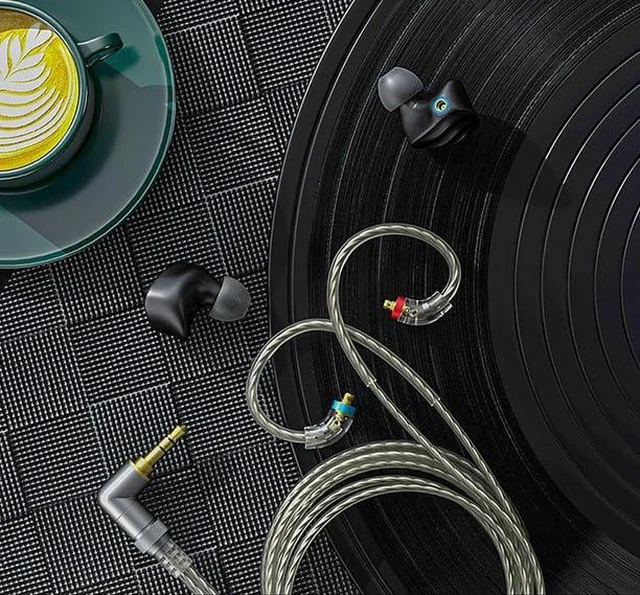 Alt view image 2 of 6 - FH3 HiFi Earphones 3 Drivers (1 Dynamic + 2 Knowles BA), in-Ear Earphones High Resolution, Bass Sound, High Fidelity for Smartphone/PC/Tablet