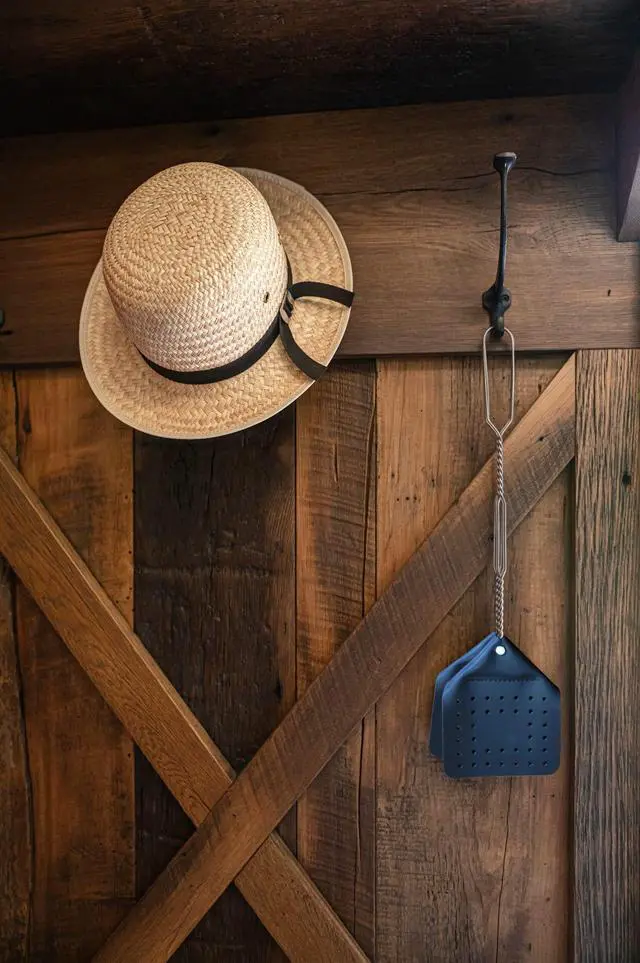 Alt view image 5 of 7 - Leather Fly Swatter Set (1 Pack) 17 Amish-Made Fly Swat w/Real Leather Paddle Fly Swatters Multi Pack w/Metal Handle Bug Swatter, Mosquito Swatter, Wasp Swatter (Black)