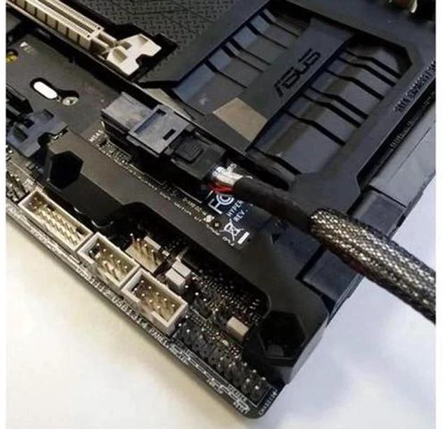 Alt view image 5 of 6 - Aomoproing Internal 12G Mini SAS HD to U.2 / SFF-8643 to SFF-8639 Cable 0.5m with 15Pin SATA Power for U.2 SSD