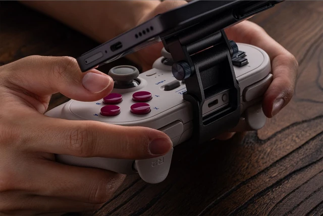 Alt view image 3 of 7 - 8BitDo Mobile Clip for Pro 2/Pro 3 Bluetooth Controller